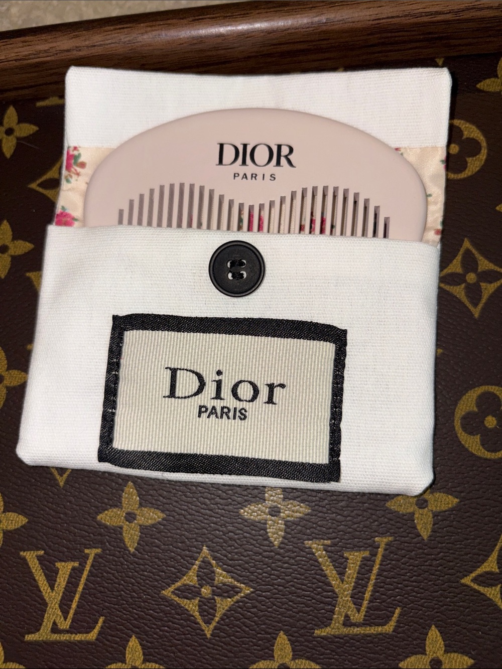 Inspired Pocket Comb with White Fabric Pouch